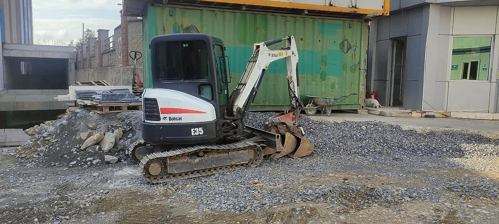 Toprak taşıma hafriyat